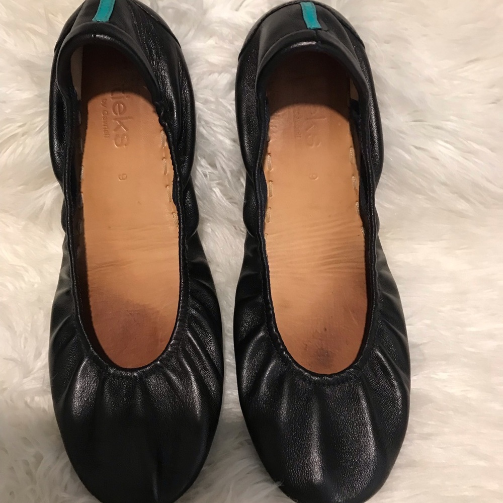 Tieks matte black. SOLD.